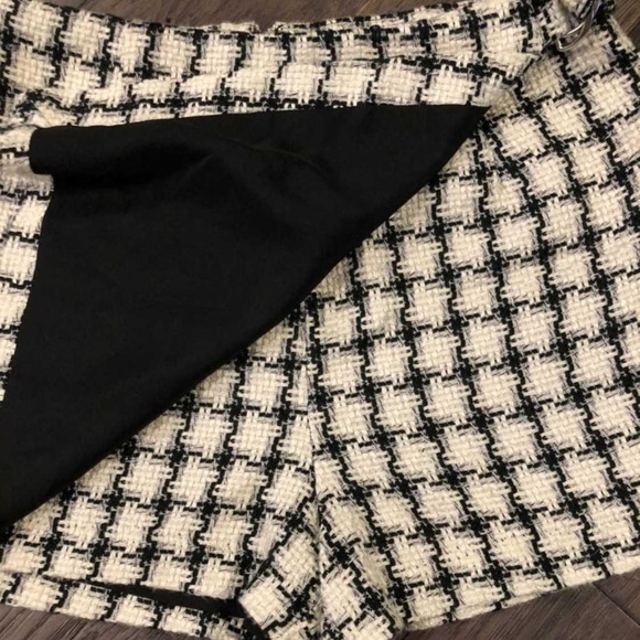Houndstooth Skort - Picture 3 of 3